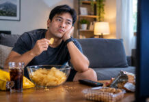 How to Stop Boredom Eating and Finally Break the Snacking Habit